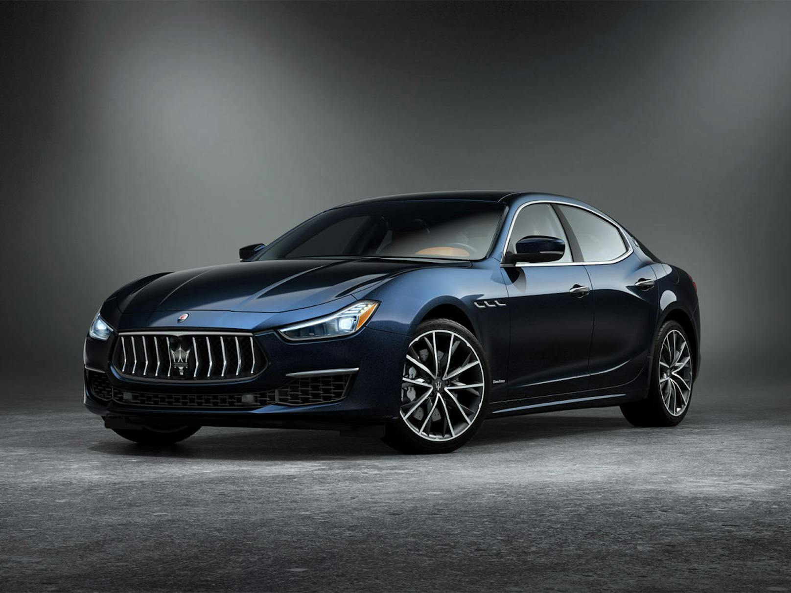 Frontansicht Maserati Ghibli Edizione Nobile 
