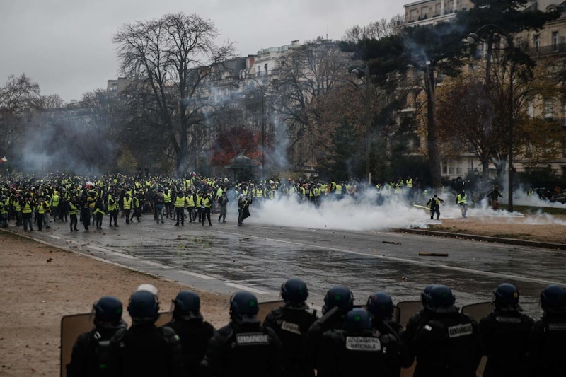Beim erneuten Protestaufmarsch der regieurngskritischen "Gelbwesten" (Gilets jaunes) in Paris kam es zu Ausschreitungen. 133 Menschen wurden verletzt, rund 400 Personen wurden festgenommen. 