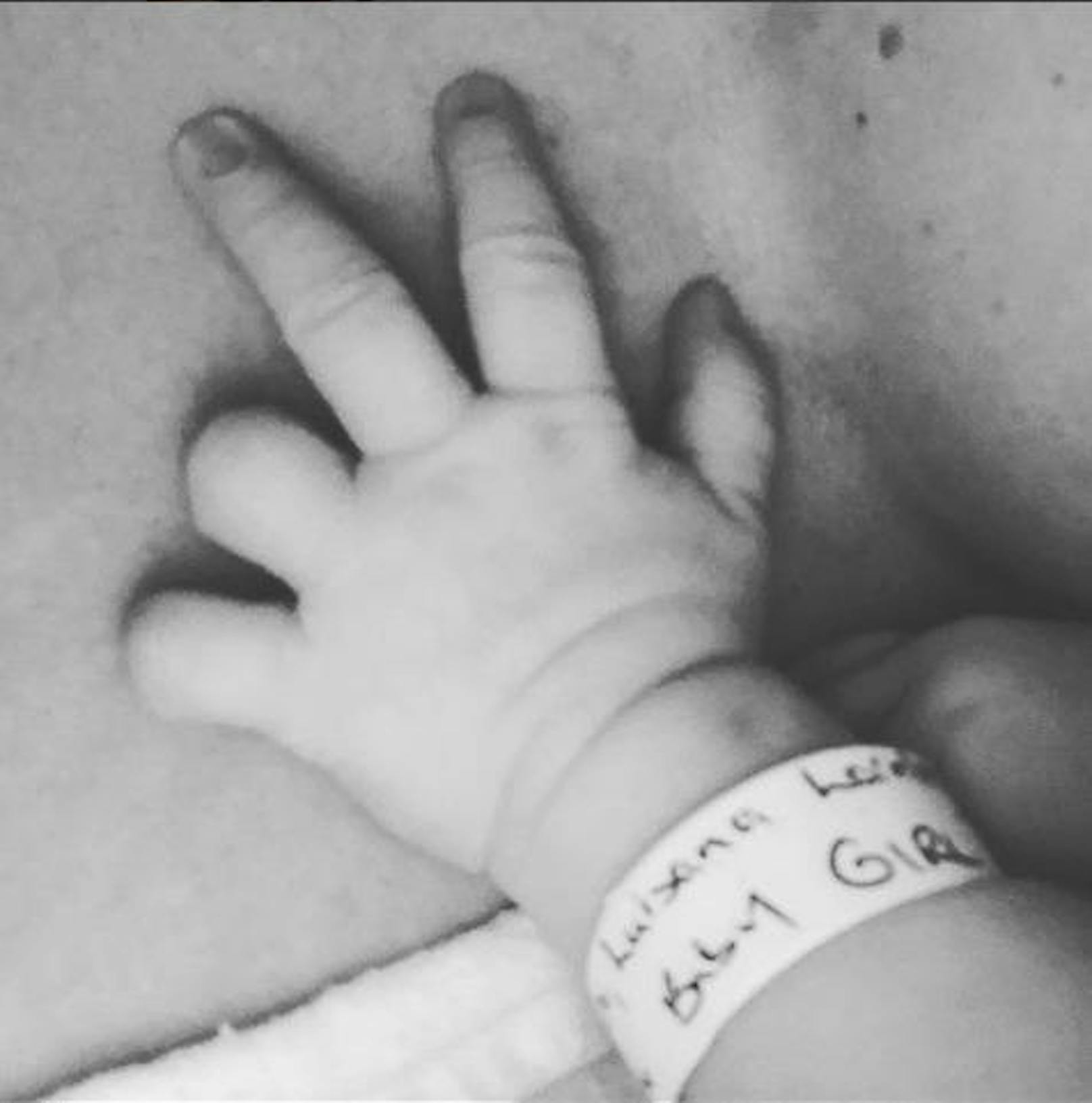 27.07.2018: Schmusesänger Michael Bublé ist zum dritten Mal Vater geworden. Die Kleine heißt Vida Amber Betty.