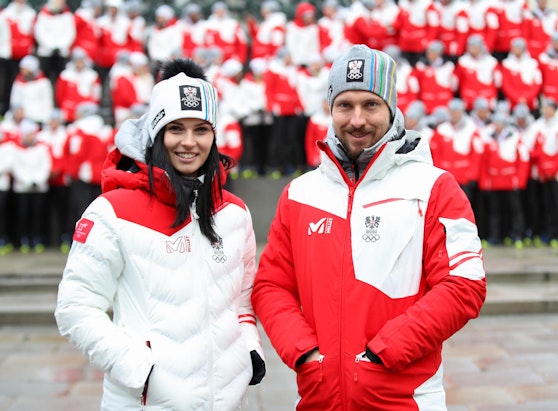 Anna Veith und Marcel Hirscher im Olympia-Outfit.