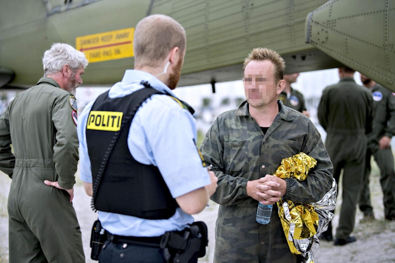 Der dänische Erfinder Peter Madsen hat zu Beginn des U-Boot-Prozesses in Kopenhagen bestritten, die Schwedin Kim Wall ermordet zu haben. Auch zum Vorwurf des sexuellen Missbrauchs plädiere er auf unschuldig, sagte seine Anwältin vor Gericht in Kopenhagen.