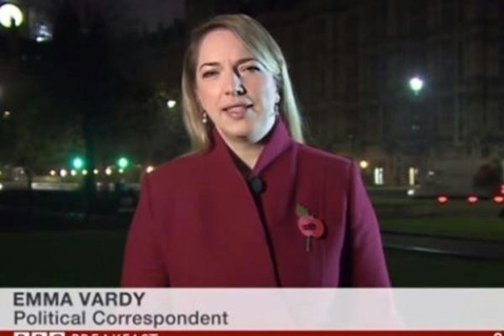 Diese BBC-Reporterin hat wirklich Nerven aus Stahl: Journalistin Emma Vardy ließ sich nämlich nicht einmal dann aus dem Konzept bringen, als sie von lauten Sex-Geräuschen einer Dame übertönt wurde. Doch irgendetwas stimmte da doch nicht, oder? Hier lesen Sie die ganze Story: <a href="https://www.heute.at/timeout/virale_videos/story/BBC-Reporterin-von-Sex-Geraeuschen-uebertoent-44075815" target="_blank">BBC-Reporterin von Sex-Geräuschen übertönt</a>