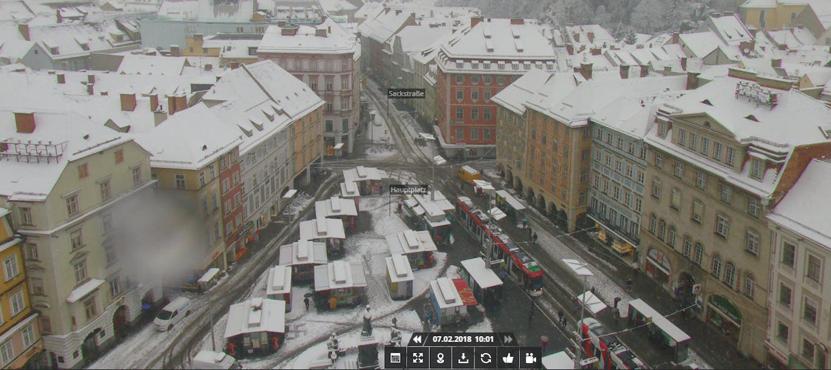 Die Polizei meint, dass auch die Schneezeichnung unter das Verbotsgesetz fällt. 