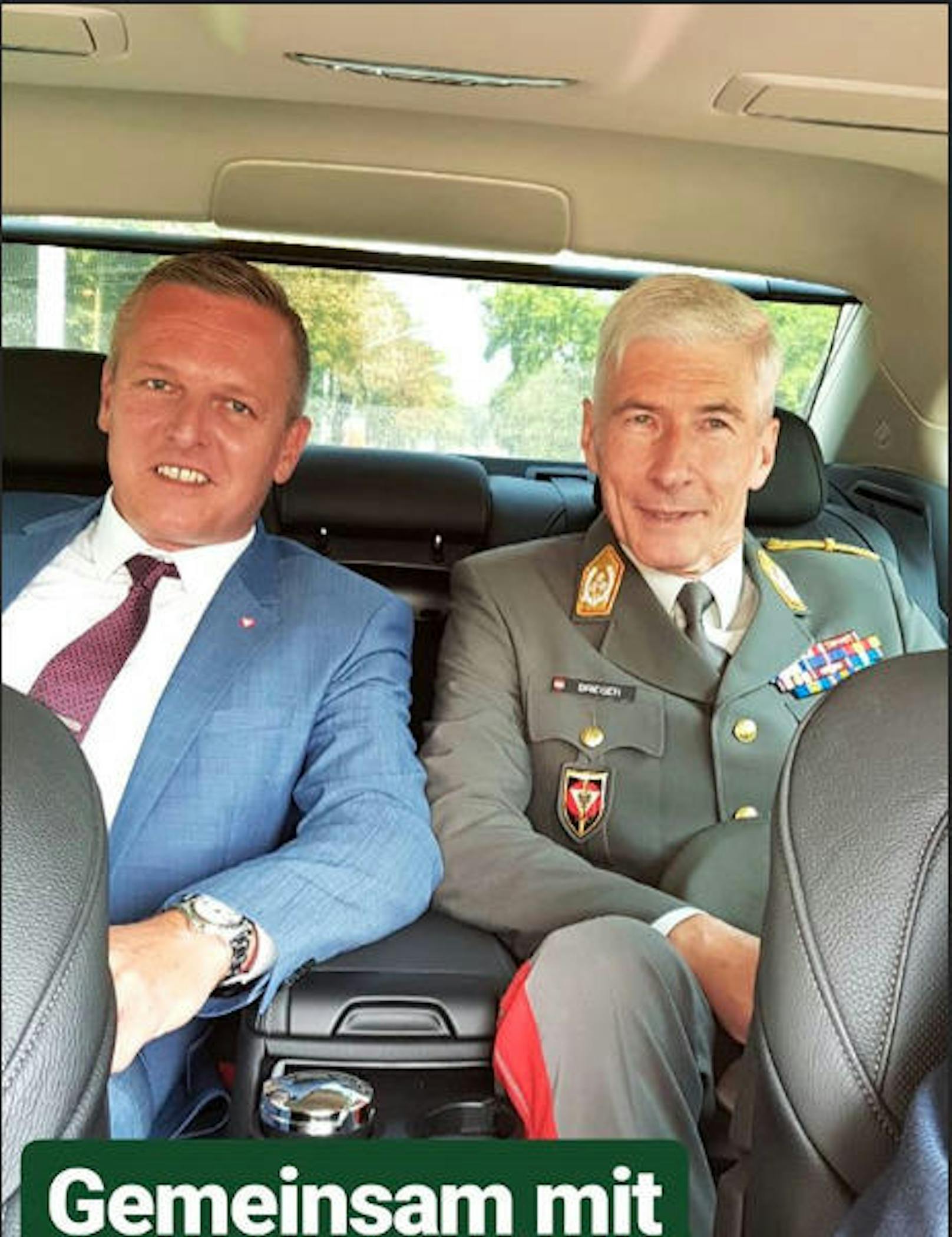 Ganz entspannt auf dem Weg zur Angelobung: Verteidigungsminister Mario Kunasek (FPÖ) und der neue Generalsstabschef des Heeres Robert Brieger.