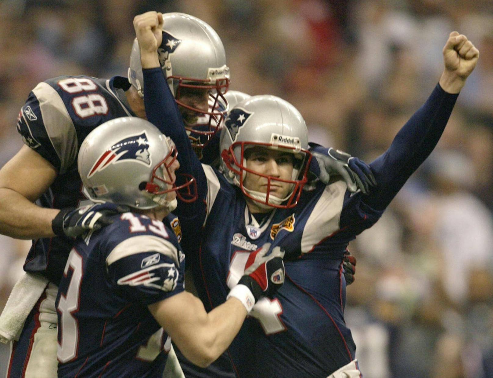 <b>American Football:</b> Die New England Patriots jubelten 2003/04 über 21 Siege in Serie und den Super-Bowl-Triumph.