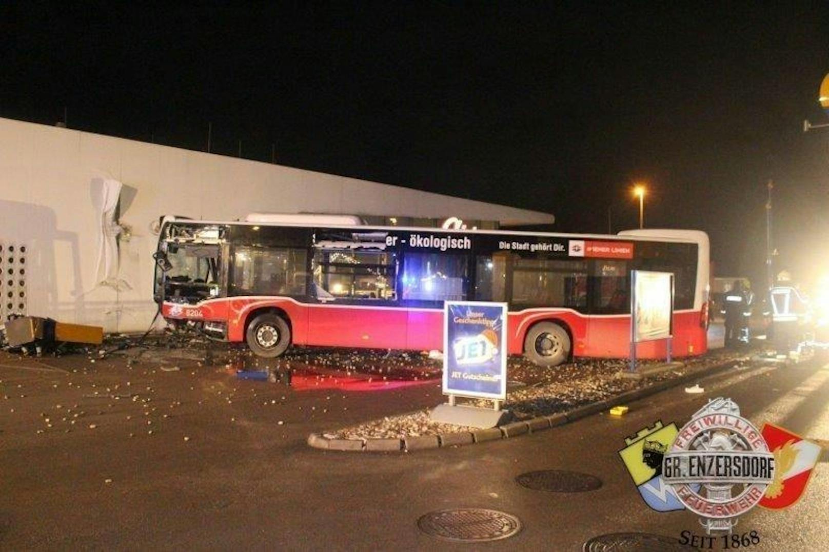 In der Nacht auf Samstag, 22. Dezember 2018, geriet ein 26A-Linienbus außer Kontrolle.