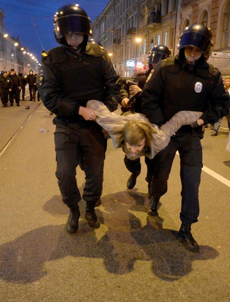 Mindestens 66 Demonstranten seien festgenommen worden