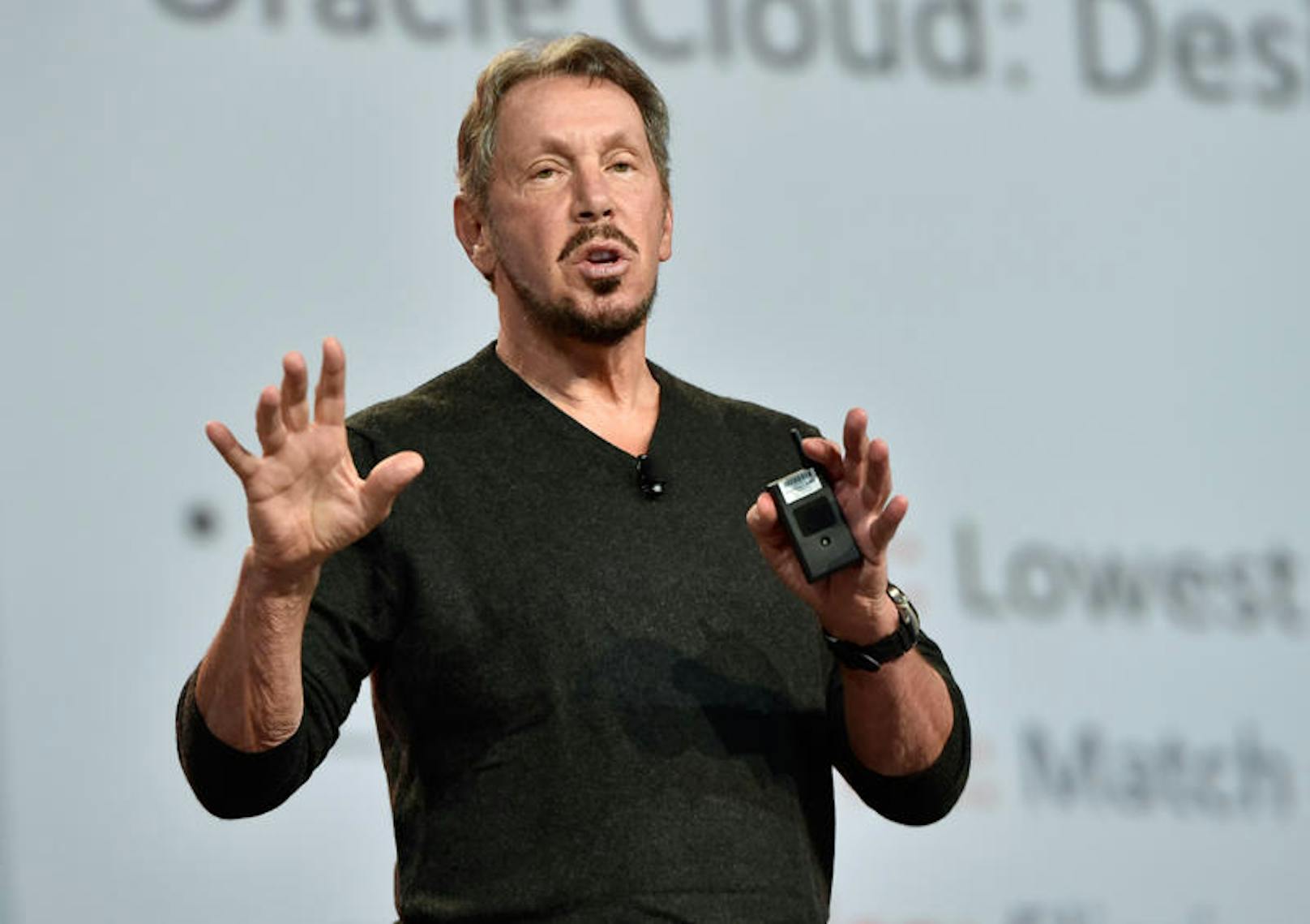 Larry Ellison, Gründer des Softwarekonzerns Oracle musste einen Verlust von 1,91 Milliarden US-Dollar hinnehmen. Neues Vermögen: 54 Milliarden US-Dollar.