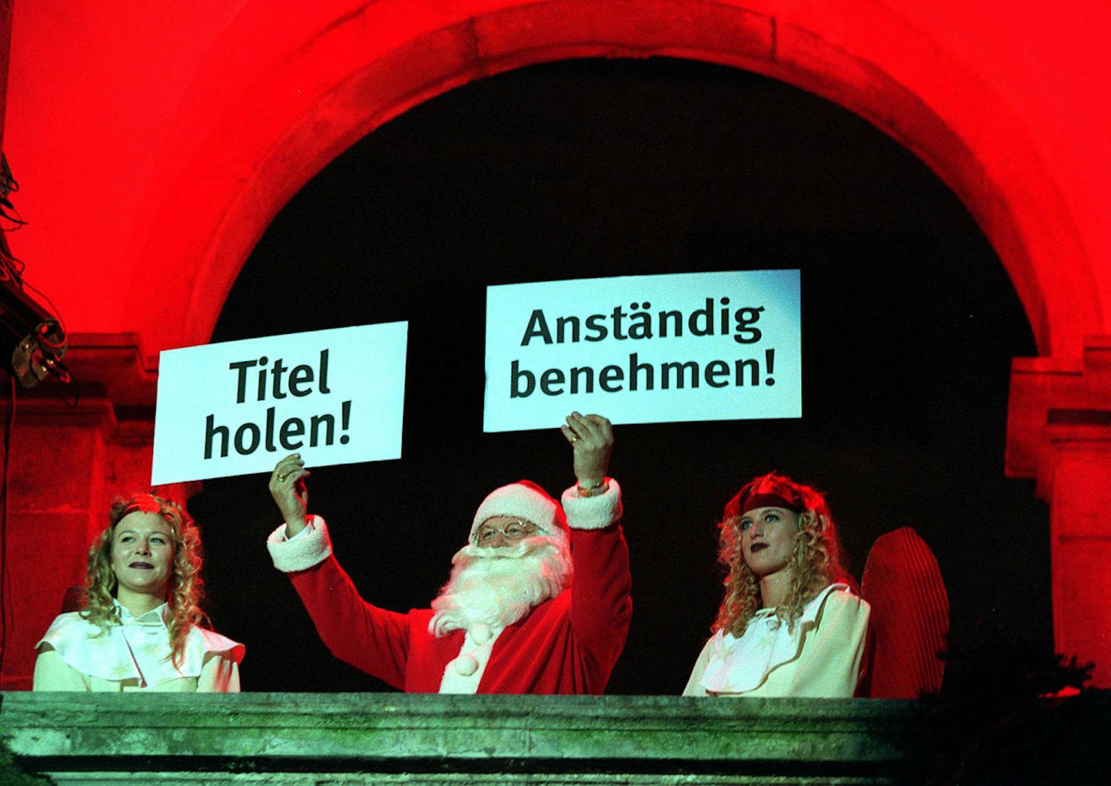 Hannes Kartnig bei der Weihnachtsfeier - rückblickend hätte er seine eigenen Ratschläge wohl selbst befolgen sollen.