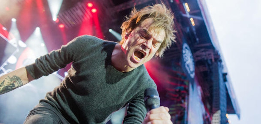 Campino (58), der Leadsänger der Toten Hosen, hat im kleinen Rahmen geheiratet. Nicht einmal seine Band sei an der Zeremonie in New York anwesend gewesen.