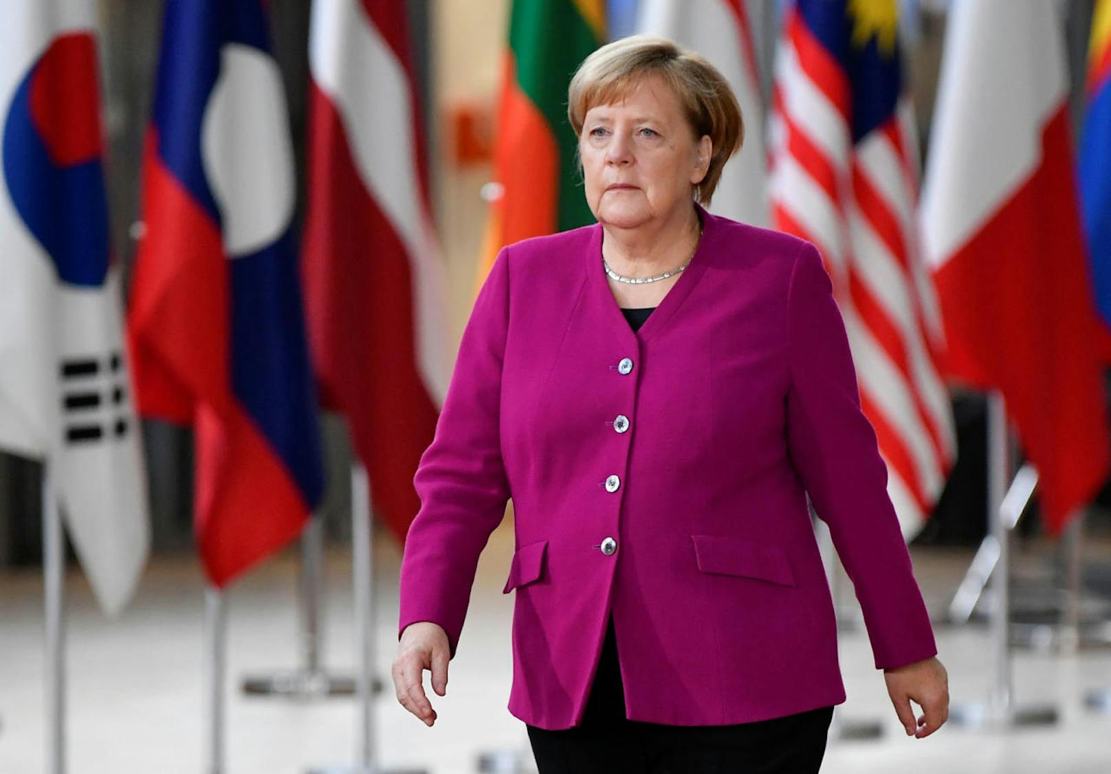 <b>Platz 12: Deutschland</b>
Die deutsche Kanzlerin Angela Merkel verdient ebenfalls das Siebenfache eines deutschen Durchschnittsgehalts: 333.500 Euro jährlich im Vergleich zu 44.800 Euro jährlich.