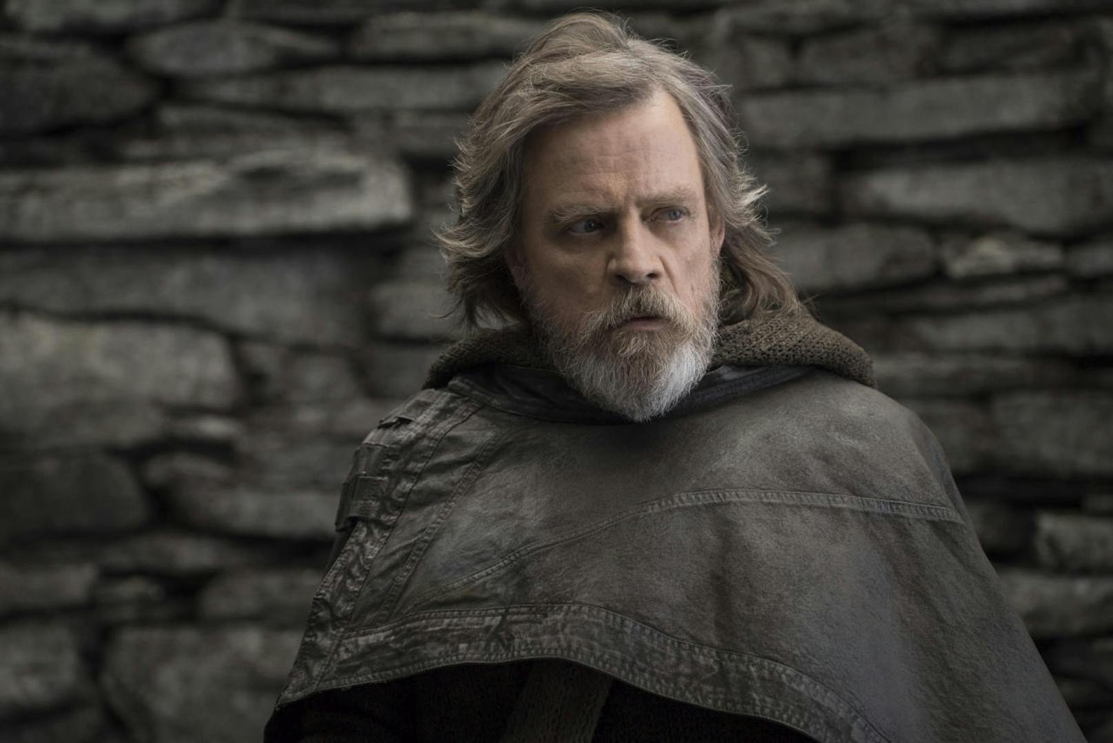 Luke Skywalker (Mark Hamill) hat Zweifel daran, ob er Rey trainieren soll. 