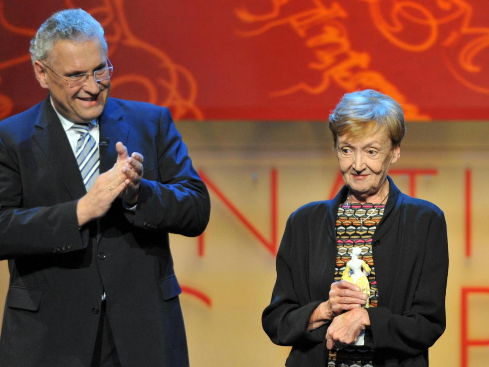 2011 erhielt Nöstlinger die Corine für ihr Lebenswerk.