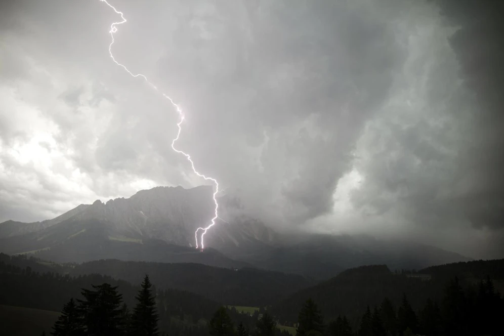 Vorsicht: Die Unwetter haben auch viele Blitze im Gepäck.