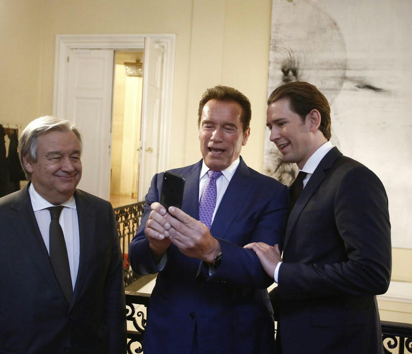 (v.l.) UN-Generalsekretär Antonio Guterres, Arnold Schwarzenegger, Bundeskanzler Sebastian Kurz (ÖVP)