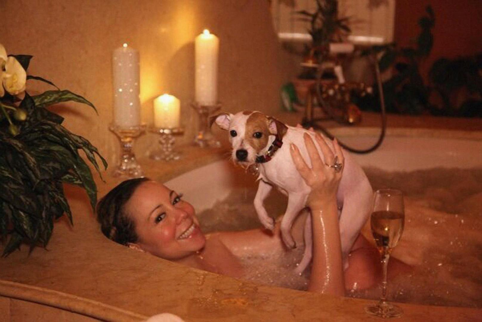 MARIAH Carey im Bad mit dem "nassen Hund"