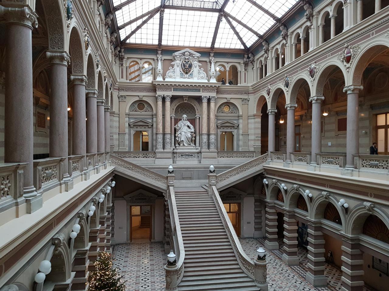 Am Obersten Gerichtshof werden einiger der wichtigsten Urteile der Republik gefällt.