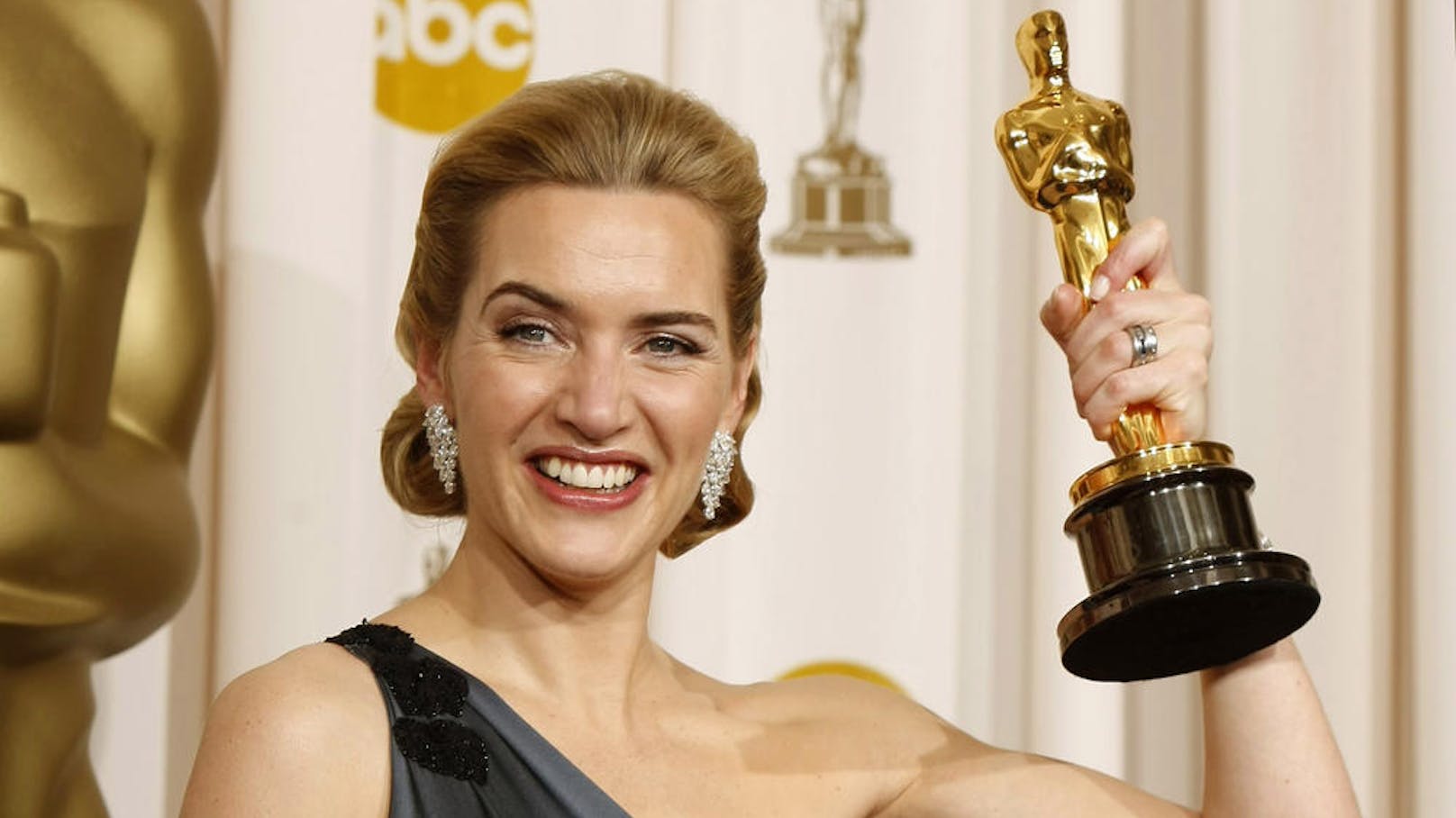 "Titanic"-Star <strong>Kate Winslet</strong> ist nicht nur stolze Oscarpreisträgerin, sondern stellt bei ihrer Arbeit auch mal ganz schnell einen neuen Rekord auf.<br>