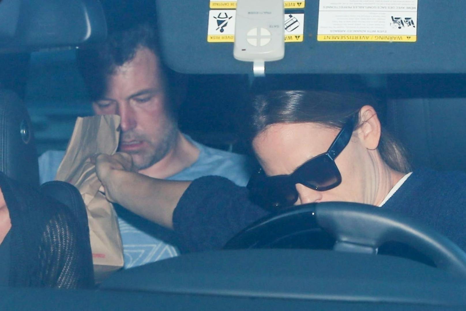 23.08.2018: Hier bringt Jennifer Garner ihren Ex-Mann Ben Affleck in die Entzugsklinik.
