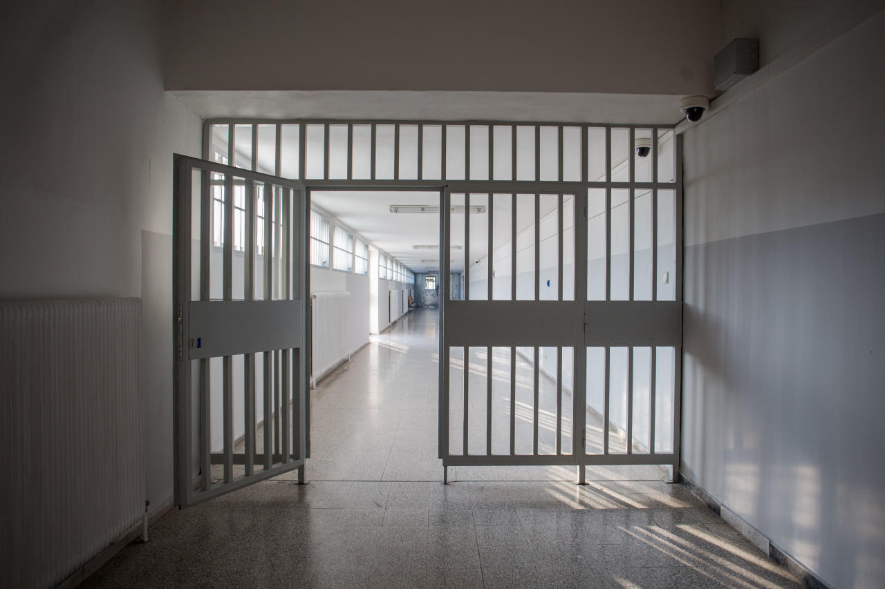 JA Gerasdorf - zw. 80 und 100 junge Häftlinge sitzen hier