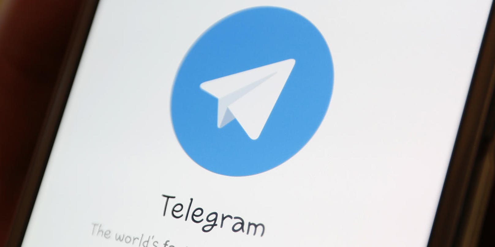 Telegram zeigt sich kämpferisch und blamiert die russischen Behörden, indem sich der Dienst einfach "entsperrt".