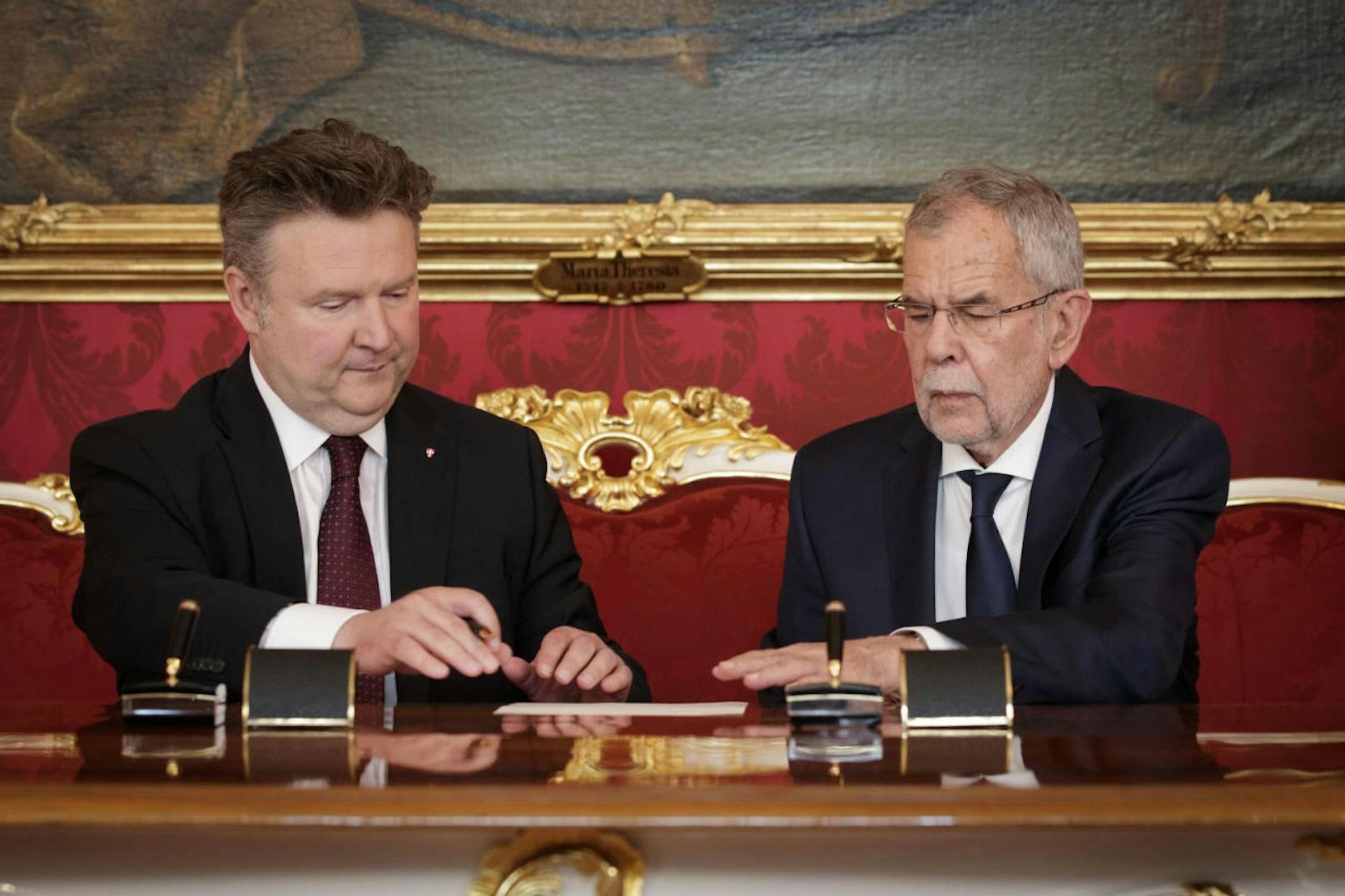 Bild von der Angelobung von Michael Ludwig zum Landeshauptmann von Wien durch Bundespräsident Alexander Van der Bellen.