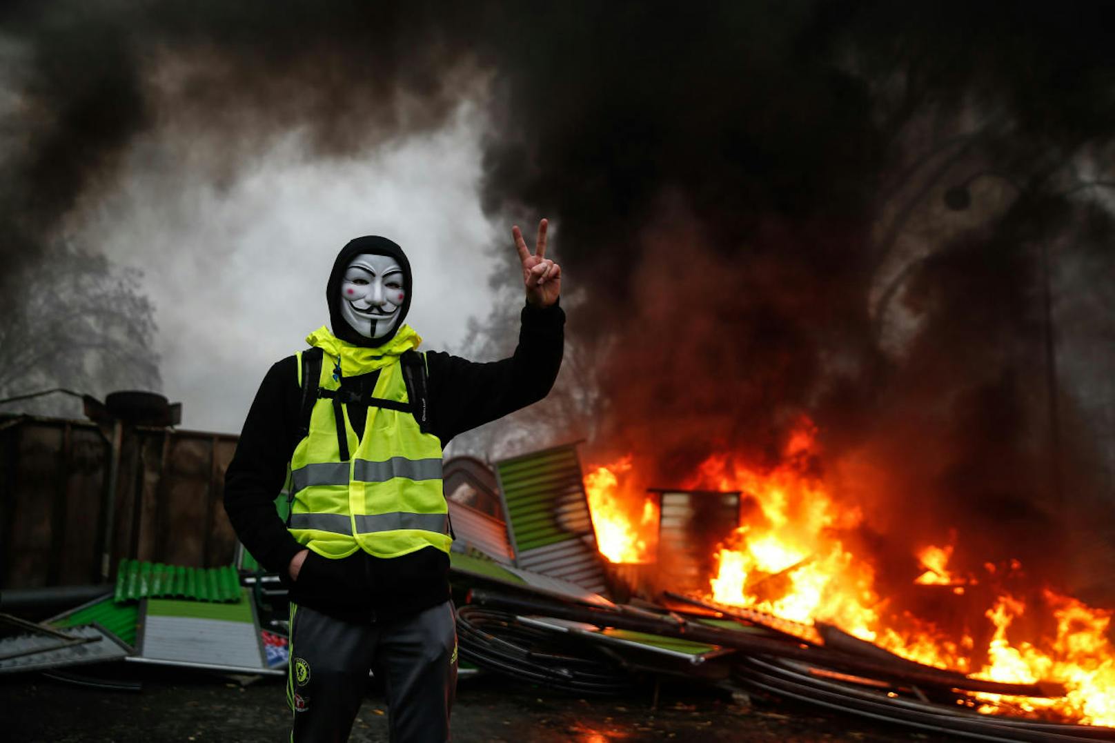 Beim erneuten Protestaufmarsch der regieurngskritischen "Gelbwesten" (Gilets jaunes) in Paris kam es zu Ausschreitungen. 133 Menschen wurden verletzt, rund 400 Personen wurden festgenommen. 