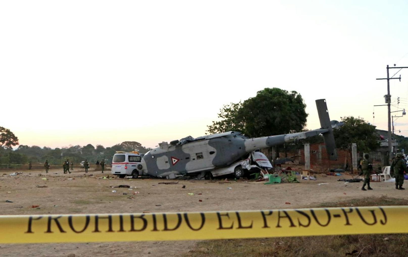 Der Pilot verlor kurz vor der Landung die Kontrolle und der Helikopter stürzte auf den letzten Metern ab.