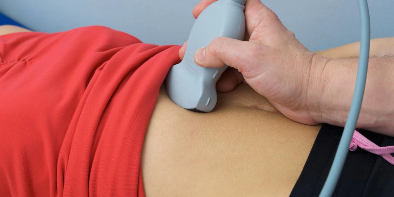 Laut Angaben der Frau habe der Gynäkologe auf vorgeburtliche Untersuchungen verzichtet, bei denen die besagte Krankheit hätte festgestellt werden können.