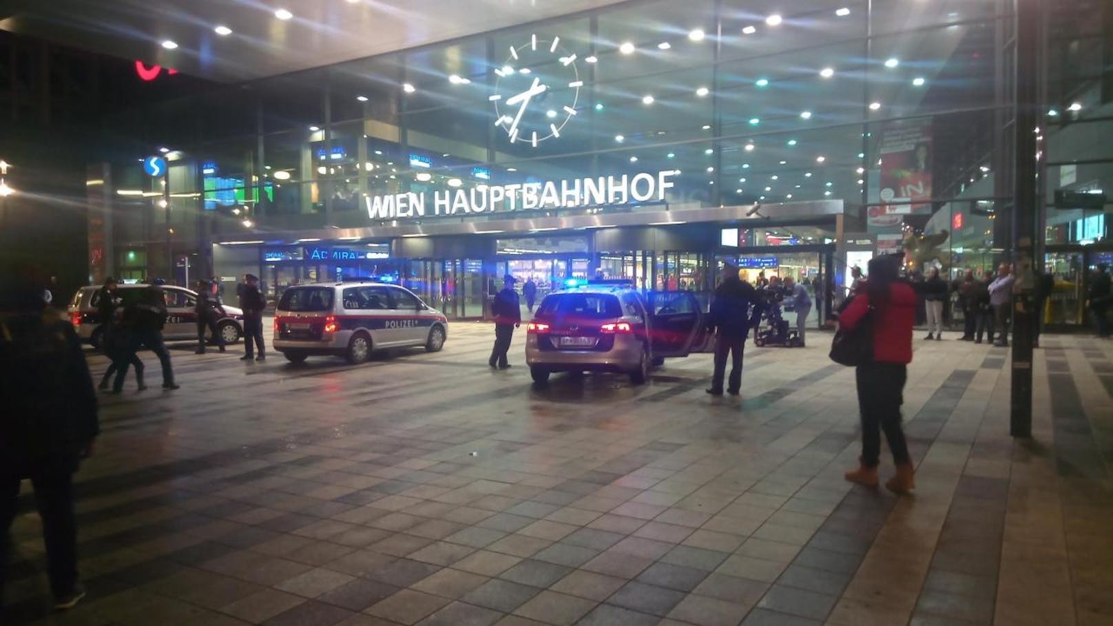 Am Hauptbahnhof fanden Dreharbeiten zum neuen Film "Wiener Blut" statt. 