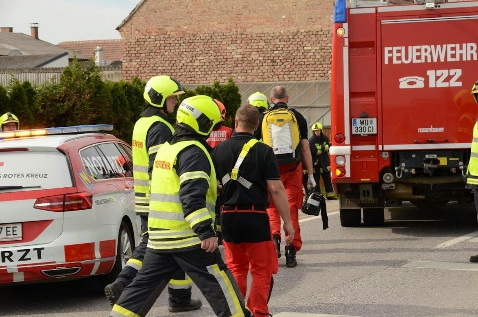 Großaufgebot an Rettungskräften in Ebergassing.