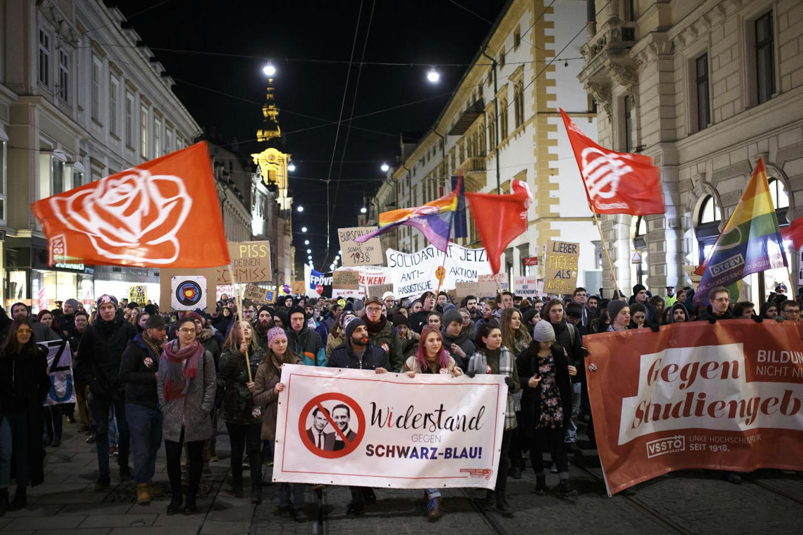 Demonstration der Offensive gegen Rechts gegen den Akademikerball am Samstag, 20. Jänner 2018, in Graz.