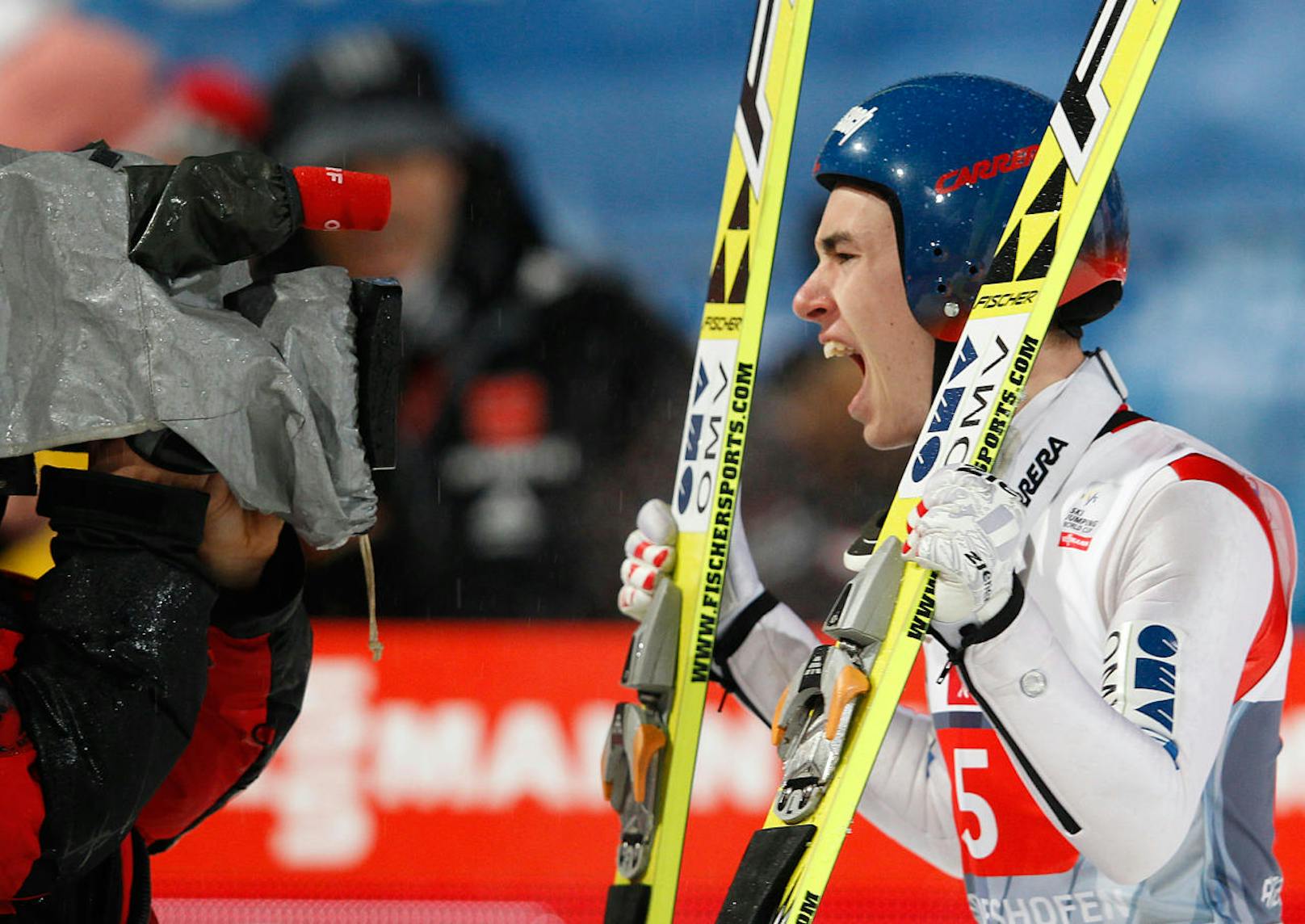 Am 6. Jänner 2013 jubelte Kraft über seinen ersten Podestplatz - bei seinem dritten Einsatz im Weltcup! Mit dem dritten Platz in Bischofshofen schloss sich Kraft dem elitären Kreis der weltbesten Skispringer an.