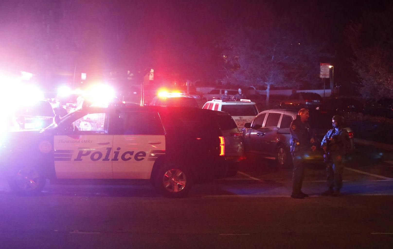 Mindestens 12 Menschen wurden bei dem Anschlag auf das Lokal "Borderline Bar & Grill" in Thousand Oaks im Süden Kaliforniens erschossen.
