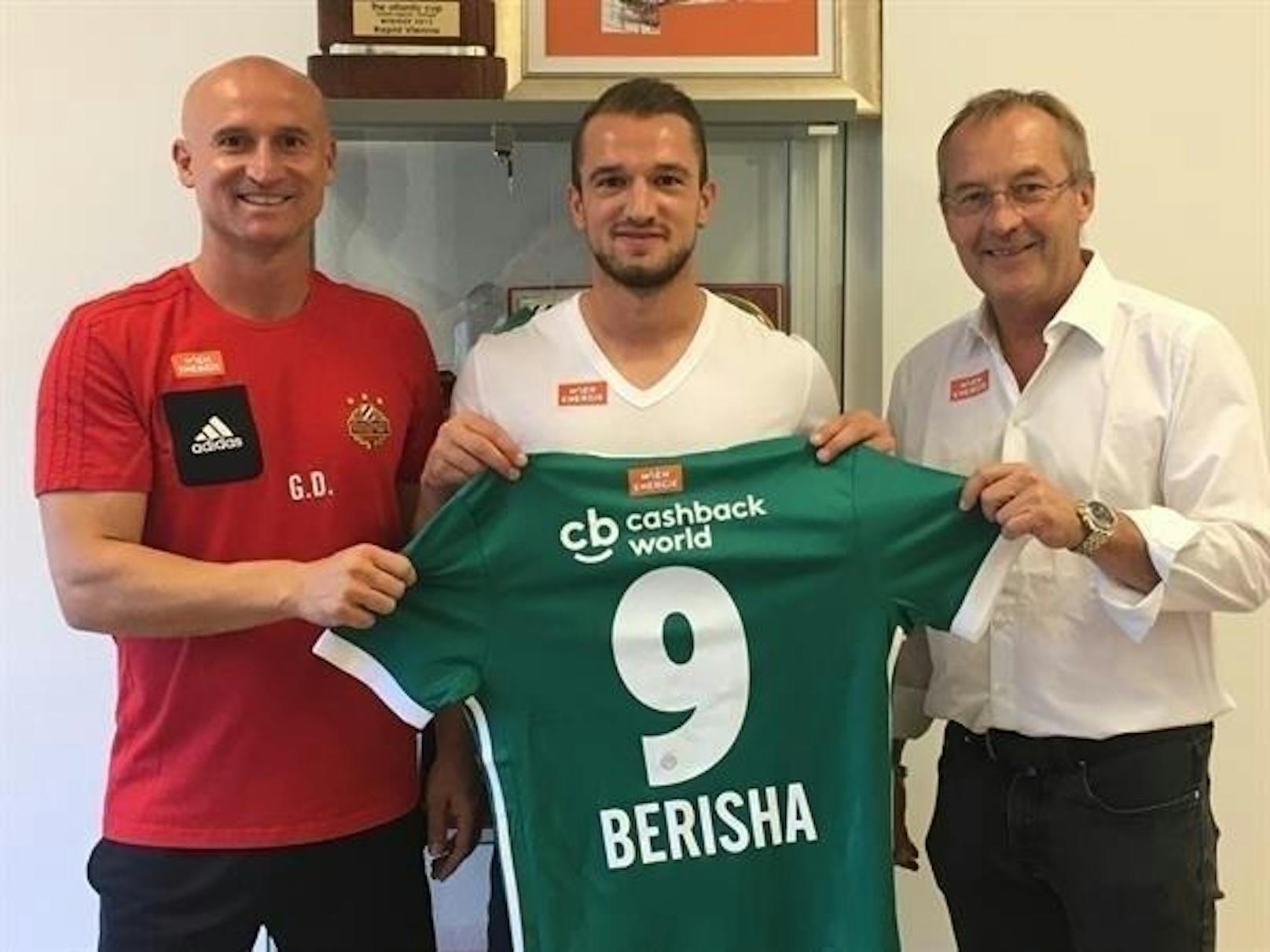 Mit Veton Berisha holte Rapid wie angekündigt einen Stürmer. Der Norweger "empfahl" sich mit zwölf Toren in 68 Spielen für Greuther Fürth.
