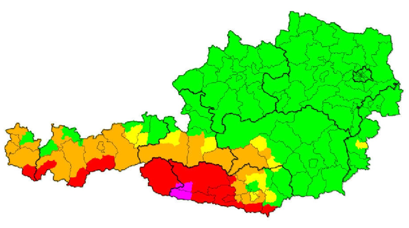 Unwetter mit Starkregen und Sturm sorgen Kärnten und Osttirol für Verwüstungen.
