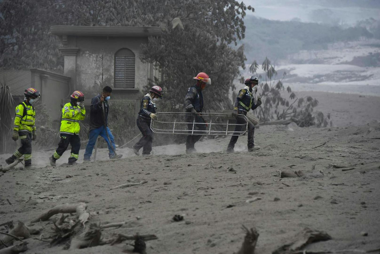 Der Ausbruch des Volcán de Fuego ("Feuervulkan") im zentralamerikanischen Guatemala hat seit Sonntag, dem 3. Juni 2018, schon Dutzende Menschenleben gefordert.