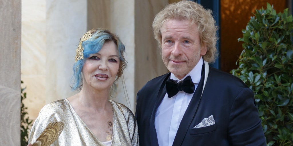 Thomas Gottschalk und Ehefrau Thea bei den Bayreuther Festspielen im Juli 2018: Auch die Villa des Entertainers ist den verheerenden Waldbränden in Kalifornien zum Opfer gefallen. Von dem Anwesen sind nur noch verkohlte Trümmer übrig.