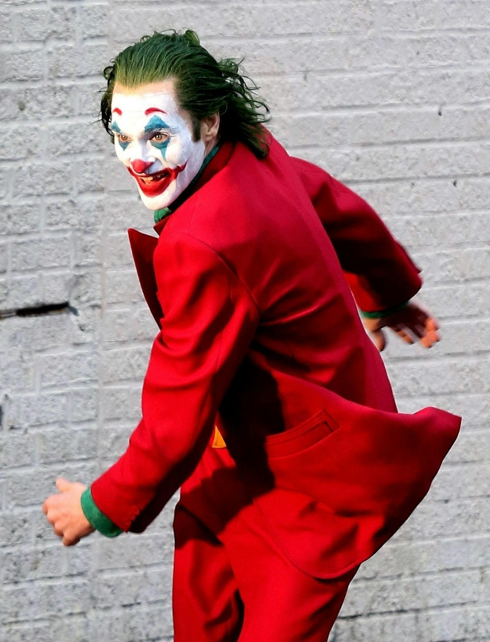 Der Wahnsinn hat 1.000 Gesichter: Joaquin Phoenix dreht New Yorks Bronx Szenen für den neuen Joker-Film 