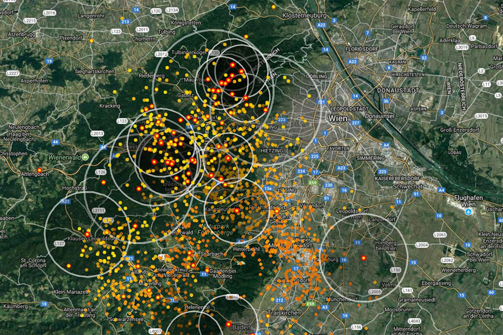 Gegen 19.00 Uhr wurden im Raum Wien rund 100 Blitze pro Minute verzeichnet. Das Blitzradar zeigt den Verlauf der Gewitterzellen. Je dünkler ein Punkt, desto länger liegt die Entladung zurück.