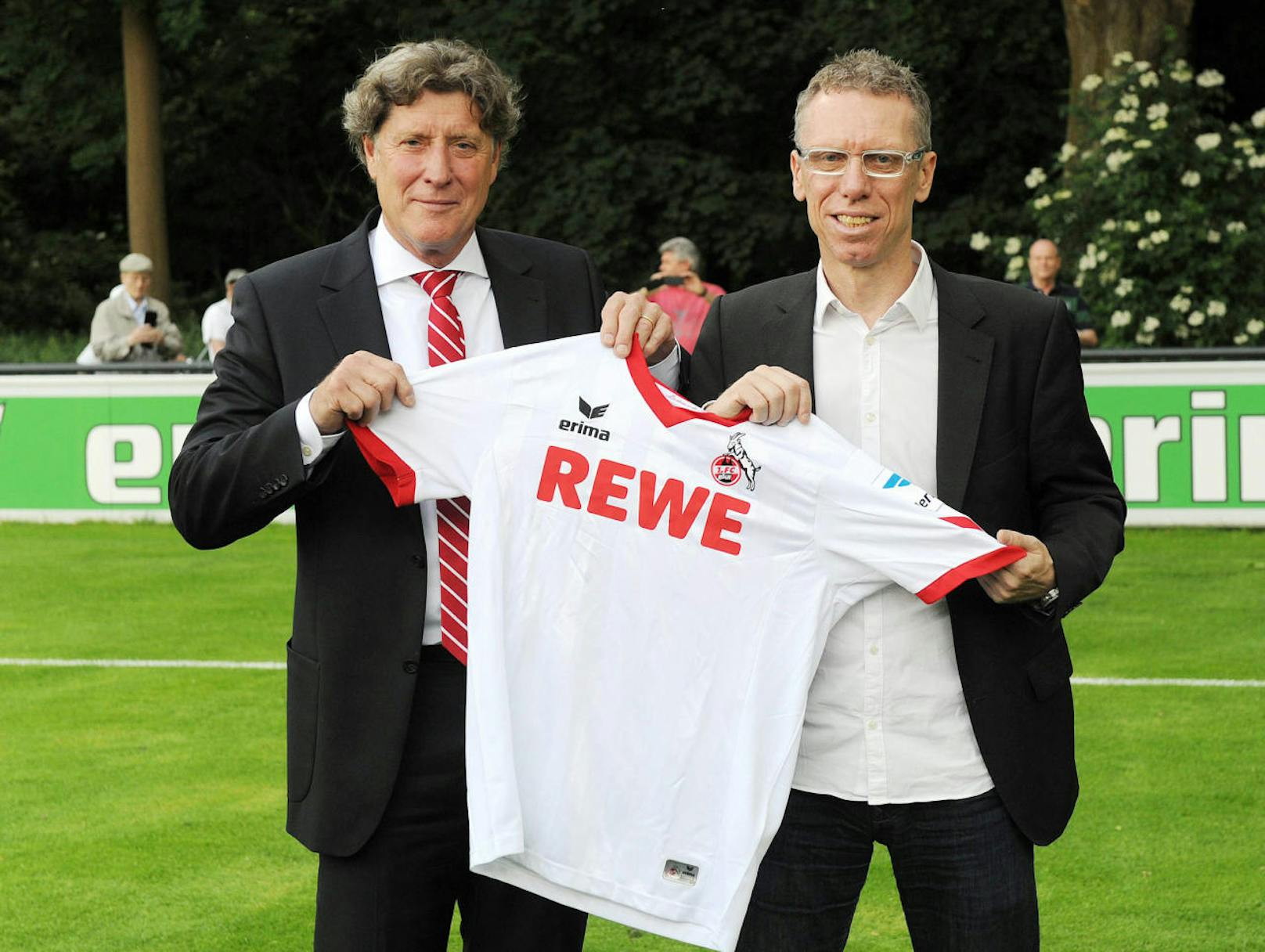 Mit dem Meistertitel im Gepäck folgte der Karrieresprung nach Deutschland. Peter Stöger übernahm im Sommer 2013 den 1. FC Köln.
