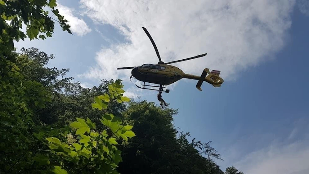 Symbolfoto einer Taubergung via Helikopter.