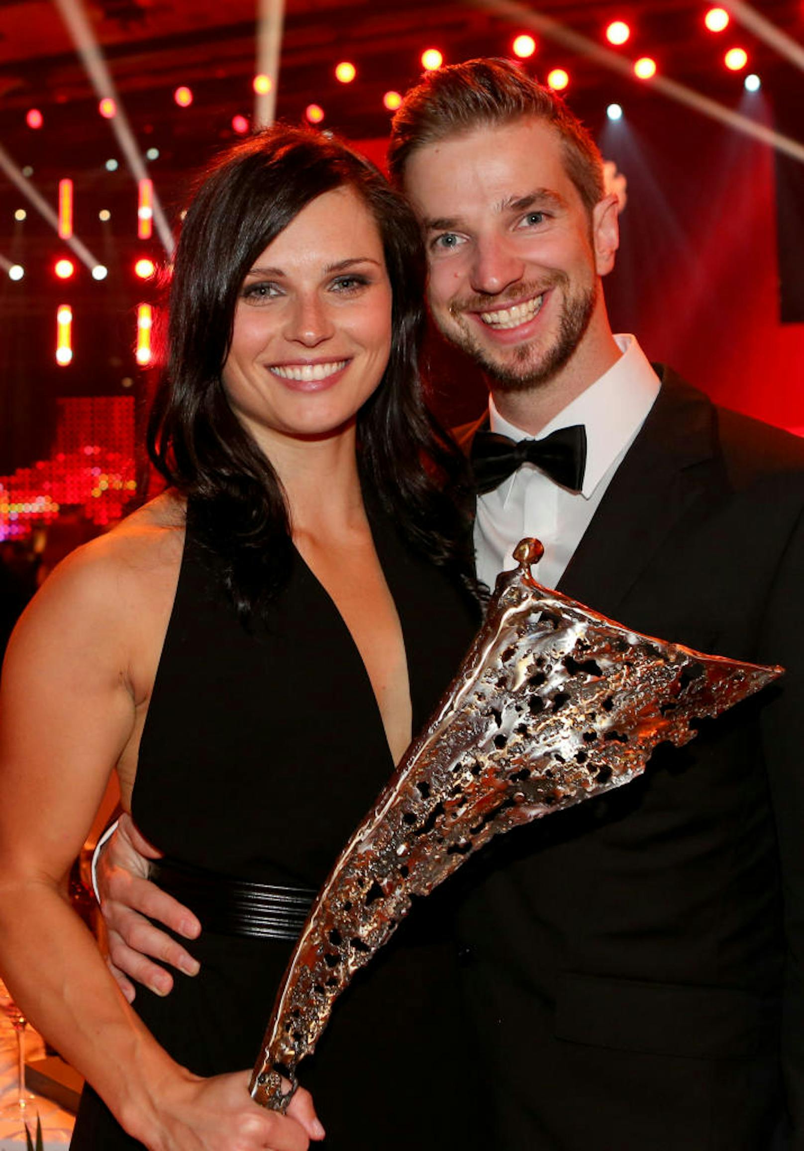 Im Oktober 2014 wurde Fenninger zum zweiten Mal als Sportlerin des Jahres ausgezeichnet. Bei der Gala an ihrer Seite: Manuel Veith, damals noch unverheiratet als Freund.