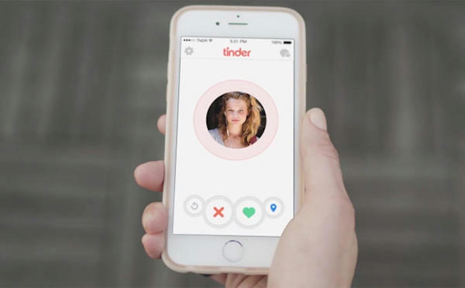 Der Tinder-Report "The Year in Swipe" zeigt, mit welchen Ausdrücken die Nutzer auf der Dating-App besonders erfolgreich sind.
