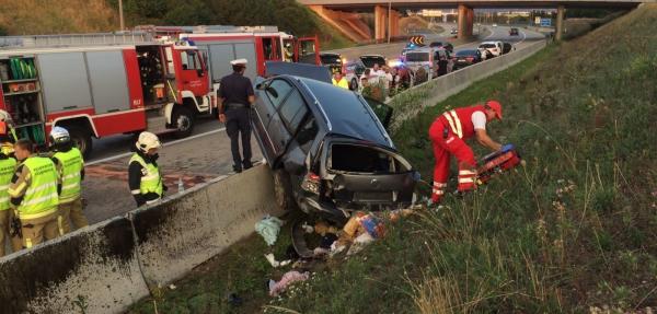 Schwerer Unfall auf der S1  heute.at