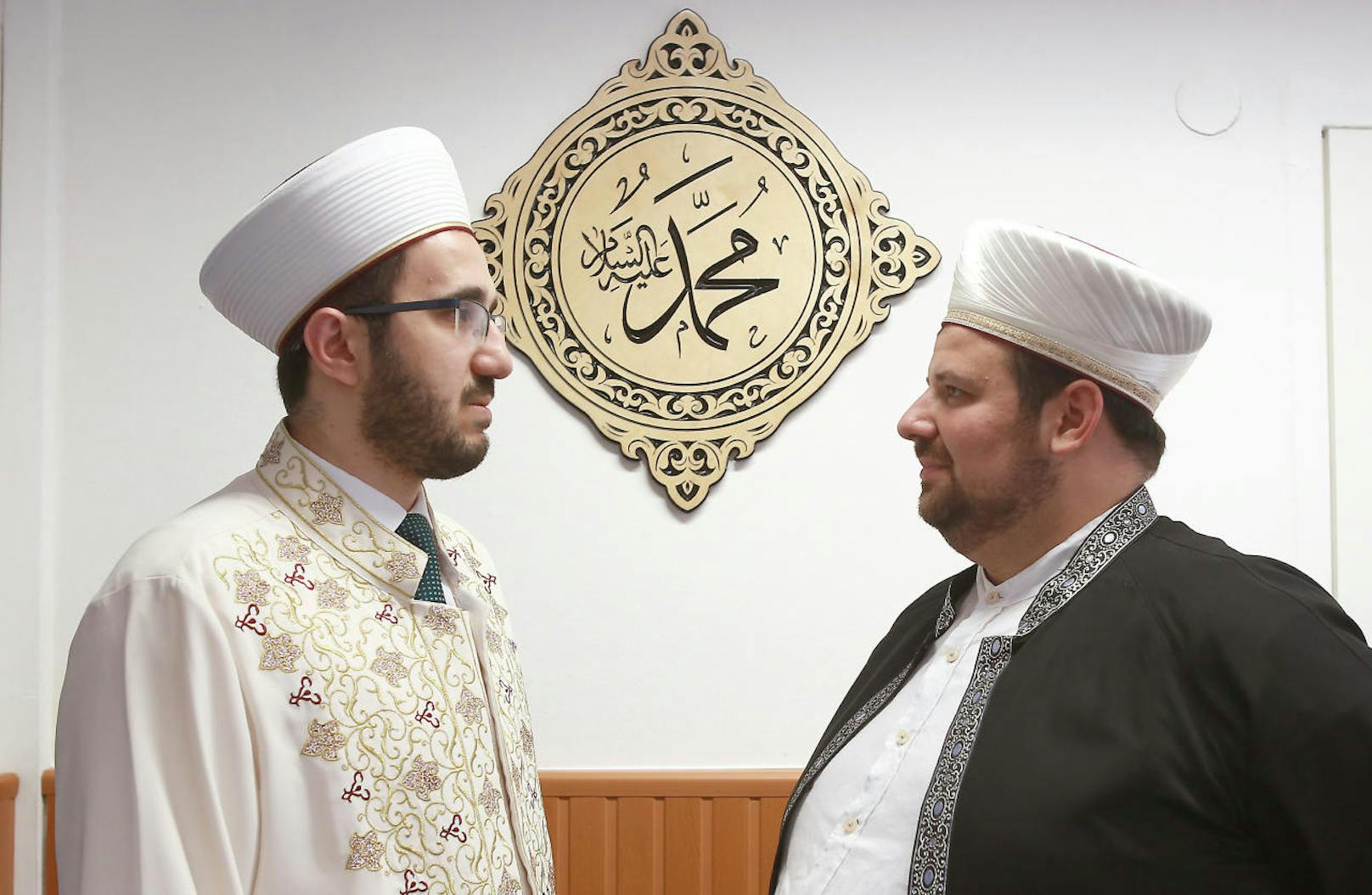 Ibrahim Olgun (l.) und Ramazan Demir von der Islamischen Glaubensgemeinschaft in Österreich (IGGÖ)
