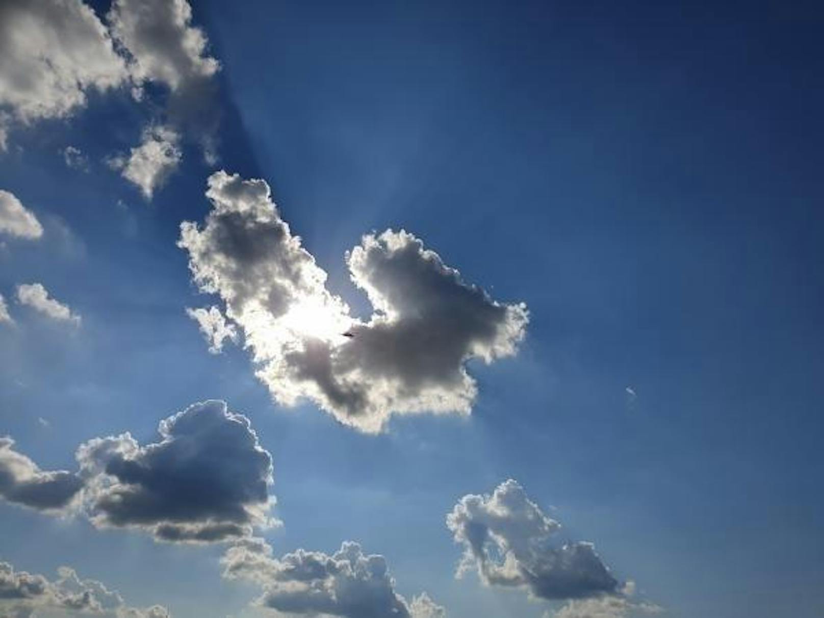 Die Sonne und die Wolken: Auch diese Woche werden die beiden Elemente wieder ein harmonisches Duo bilden.&nbsp;