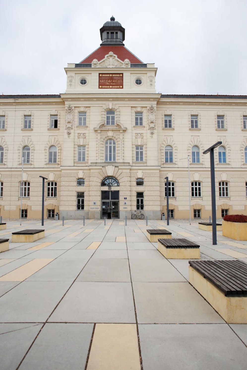 Der 26-Jährige sitzt weiterhin in St. Pölten in Haft.