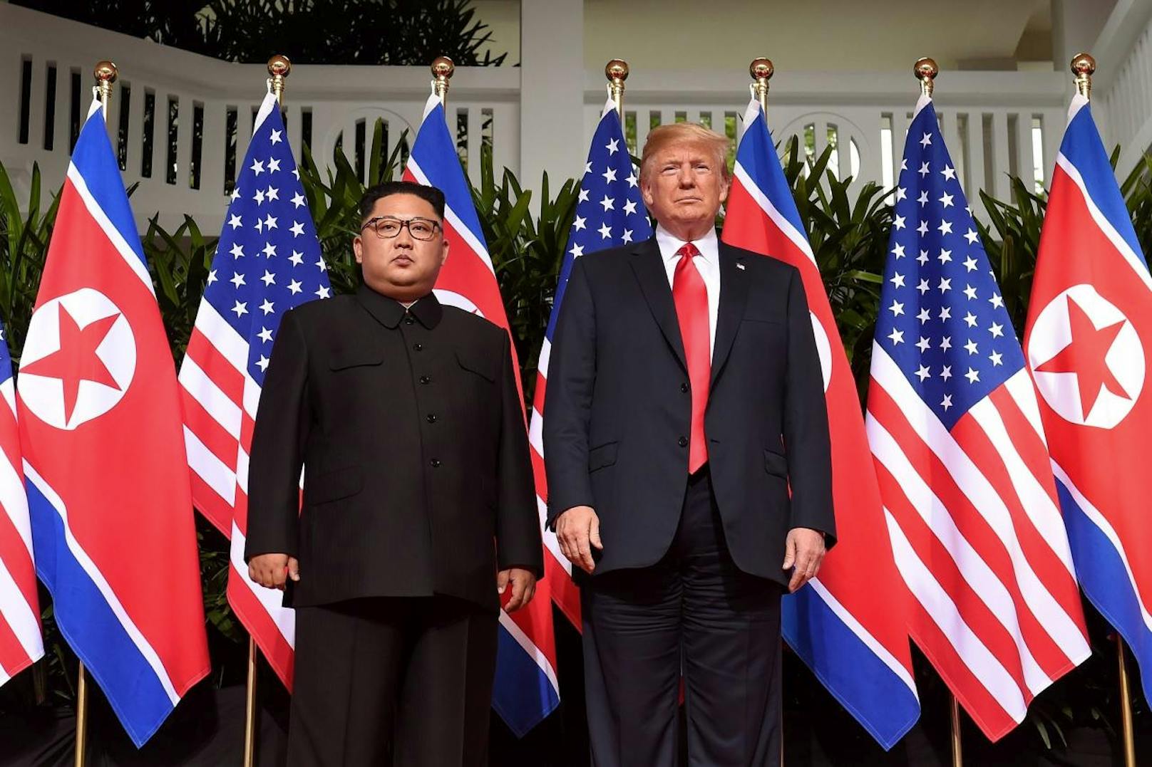 Dazu trugen offizielle Treffen mit hochrangigen Persönlichkeiten wie US-Präsident Donald Trump bei (12. Juni 2018).