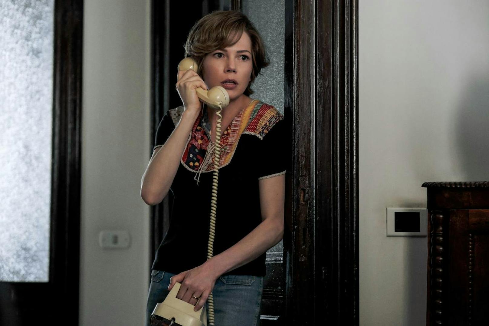 Die Kidnapper rufen Gail Getty (Michelle Williams) an und verlangen 17 Millionen Dollar für Pauls Rückkehr. 